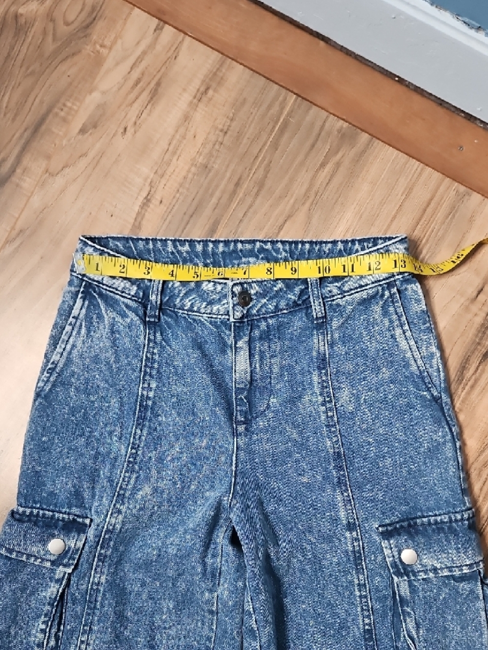 Future Collective Acid Wash Cargo Jogger Jeans - Light Blue Denim Size 0 - Picture 4 of 9